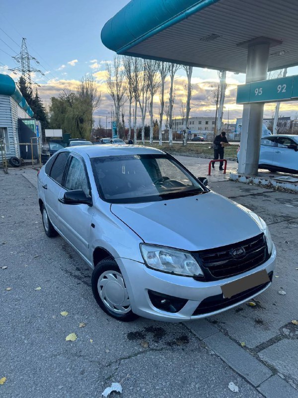Продам срочно lada granta 2015 год пробег 120.000 км Дно, пороги, стаканы целые. Кондиционер Заводи...