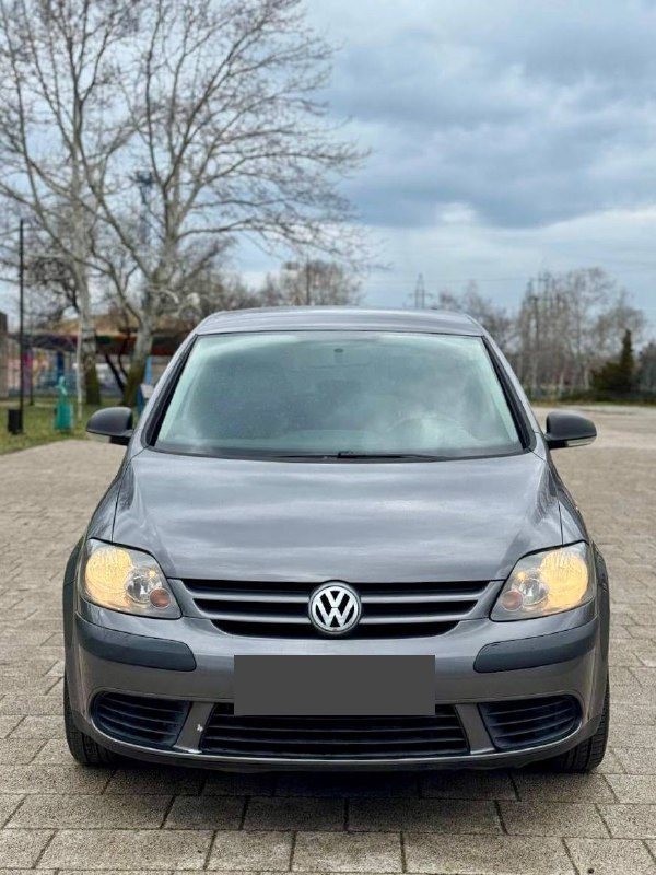 Продаю Volkswagen Golf Plus, двигатель надежный BSE 1.6 бенз, механика 6 ст. Год 2007, пробег родной...