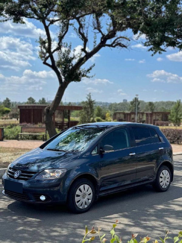 Продам Volkswagen Golf Plus 2008 года. Мариуполь. Движок 1.6 литра (надежный BSE), пробег 248 913 км...