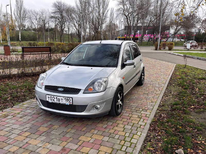 Продам FORD FIESTA Год выпуска 2007 Обьем двигателя 1.4 Коробка автомат Пробег 108 тысяч Авто в ...