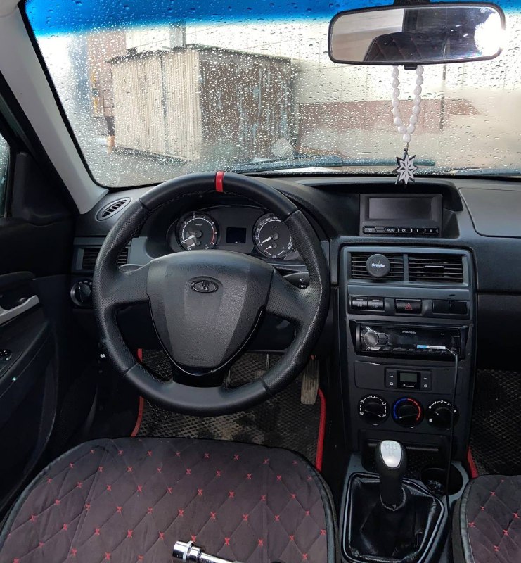 Продам приора 2 В очень хорошем состоянии...