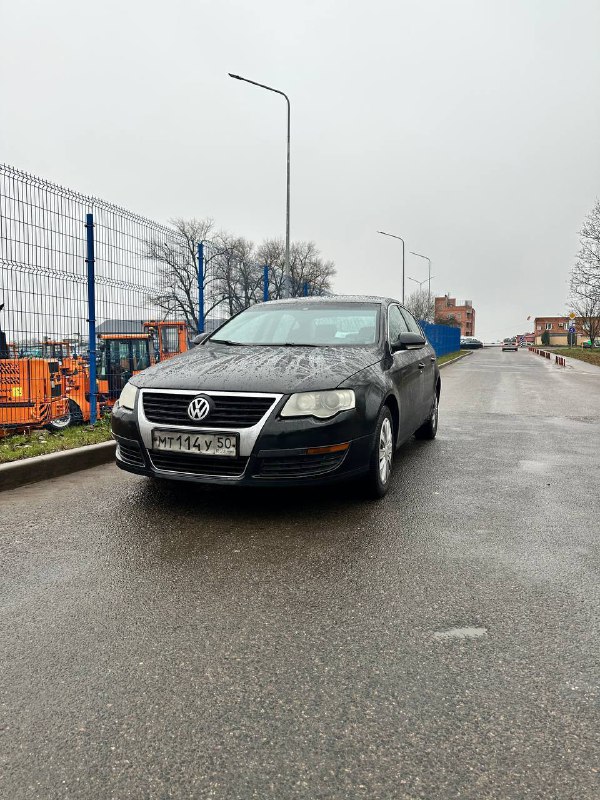 Volkswagen Passat 2008 год. 2.0 дизель Автомат Мотор и коробка без проблем. Кузов не гнилой (поро...