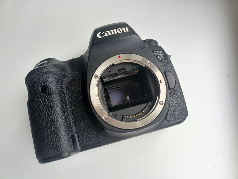 Продам полнокадровый фотоаппарат Canon 6D в хорошем состоянии. Пробег чуть больше 50000. Также прода...