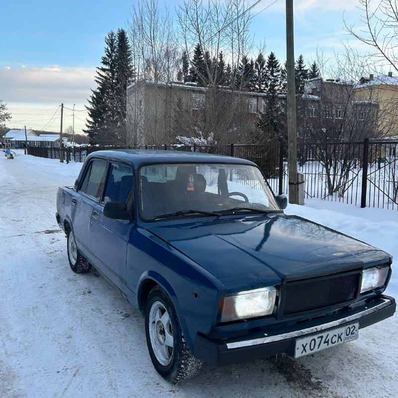 Семерка 6 год инжектор 2 хозяина, в одной семье Дно пороги в норме Техника отличная Коробка втыкаетс...