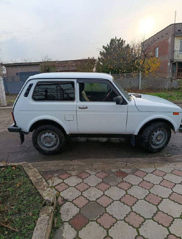 Продам ниву 2121 (4×4):  2013 г.   1.7 ИНЖЕКТОР Пробег: 150.000 Машина в хорошем состоянии, в...