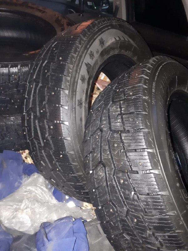 Зимняя резина, износ не более 10-15% 🔥🔥🔥...