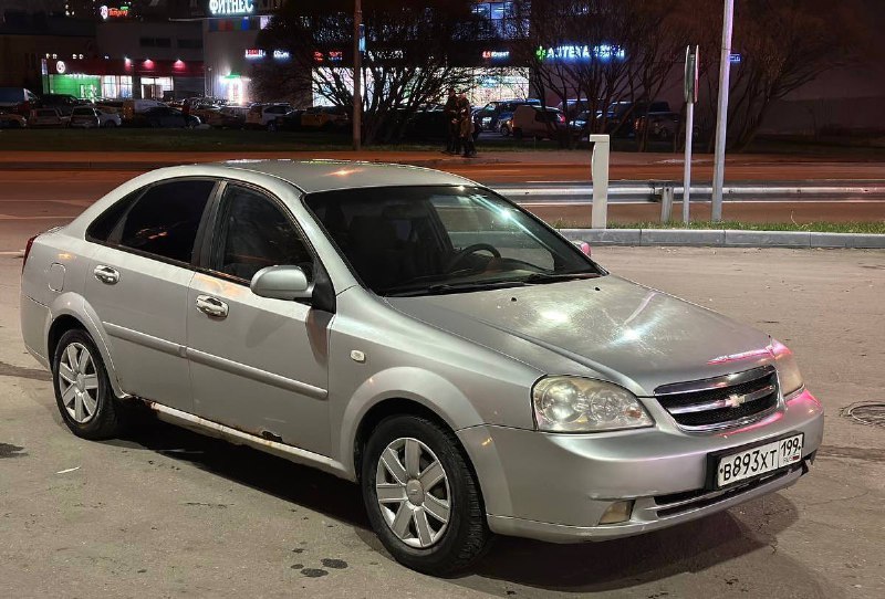 Chevrolet Lacetti 2006г. 
1.6 МТ
3 владельца. Птс оригинал. Юридически чист. 
Крайний владел 11 лет....