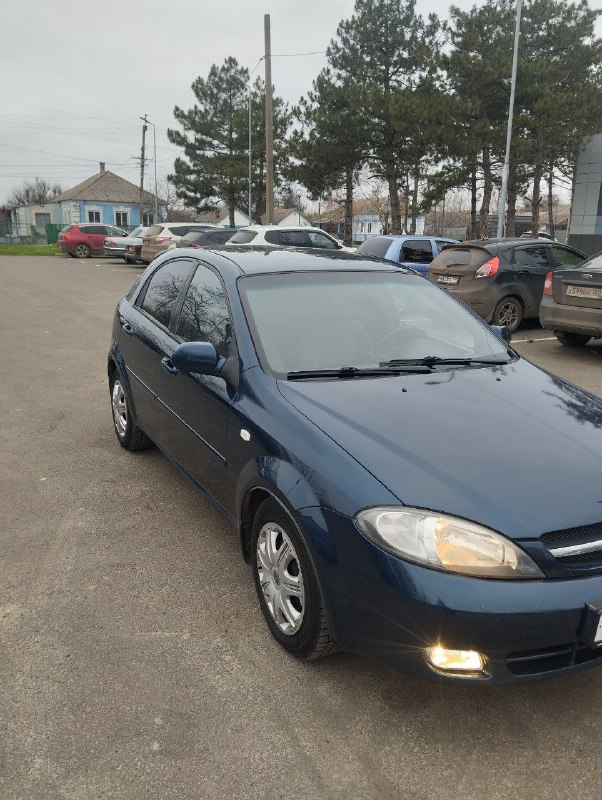 Продам Chevrolet Lacetti (Шевроле Лачетти ) в отличном состоянии.Зеленая автотека.Автомобиль без ДТП...