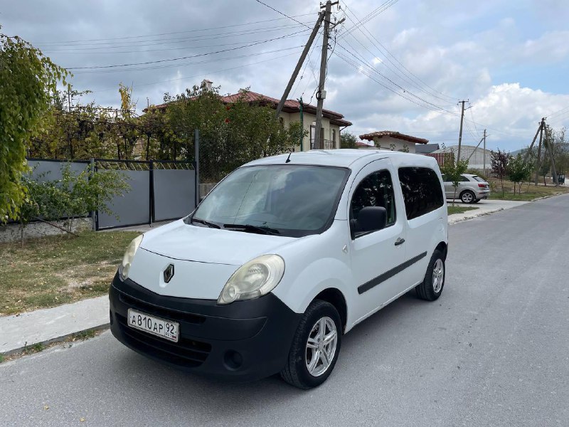 200 000₽ СРОЧНО!!! Renault Kangoo 2008г дизель, 1.5 л. Механика 255 тысяч, пробег Состояние идеа...