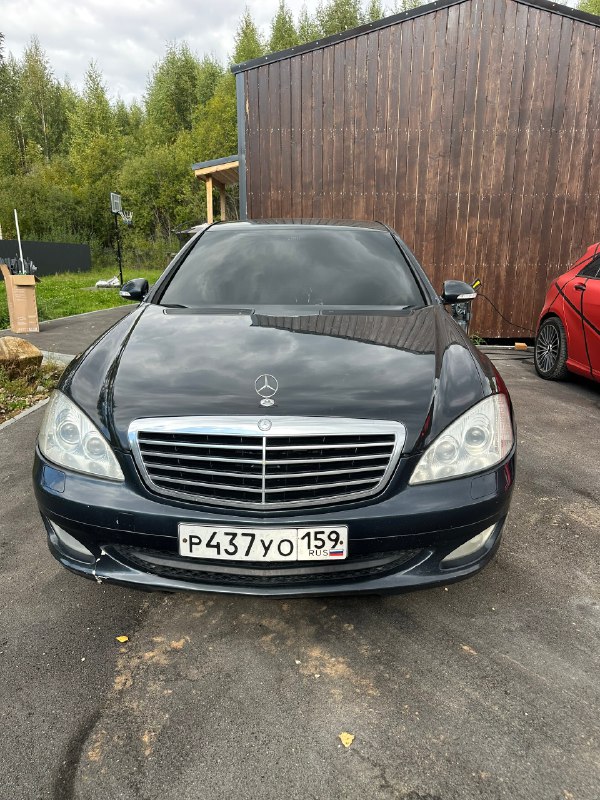 Продам Mercedes S - класс 2008 год 3.0 дизель полный привод 238л.с 303000т пробег 
В хорошем состоян...