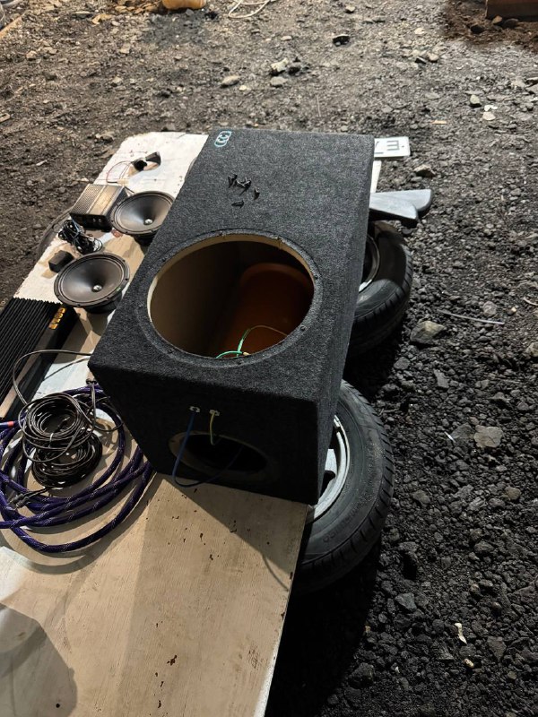 Продам 20ки, короб под 12й саб...