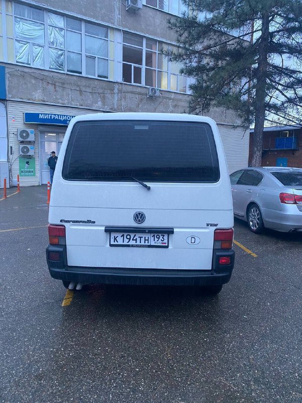 Продаю Volkswagen T4 (длинная база) Цена: 370 000 ₽ Год выпуска: 2003 Двигатель: 2.5 дизель Пробег: ...