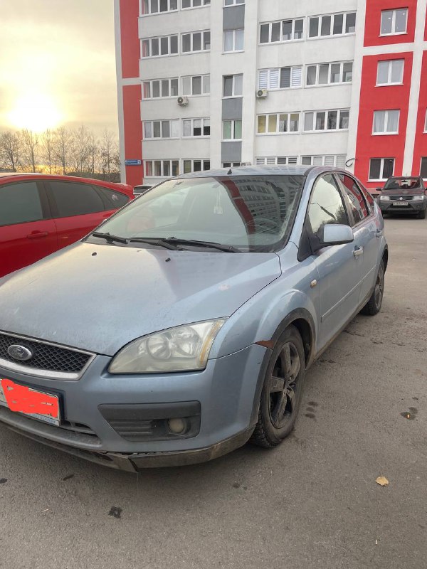 Продам Форд 
2005 год 
Пробег 300 
Насос Гур нужно посмотреть или заменить 
280000 торг у капота...