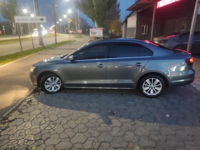 Продам свой автомобиль Фольксваген джета 6 официальный Европейка 2016 г объем 1.6 автомат пробег 70....