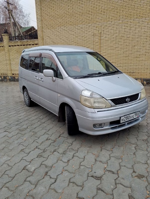 Продам Ниссан Серена 2001г, Япония, праворукая, пробег 270000км, объём двигателя 2, семиместная. Цен...