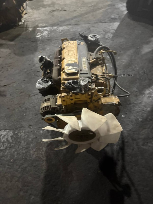 Продам ДВС оригинал: Caterpillar 3054с, пробег 8600 моточасов,  в сборе, цена 980.000р. Устанавливал...