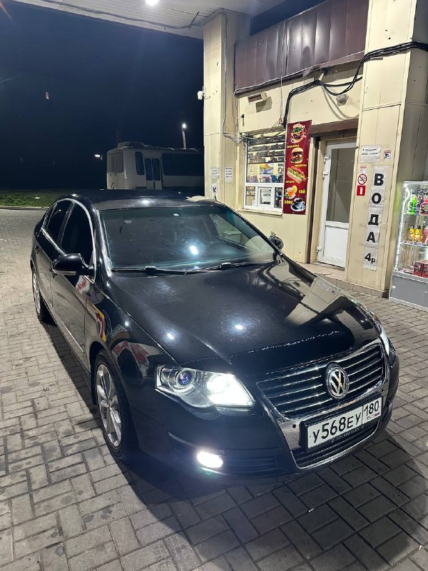 Продам Volkswagen Passat B6 2005г Двигатель 2.0FSI, АКПП Aisin, Пробег 256.000 По технической части ...