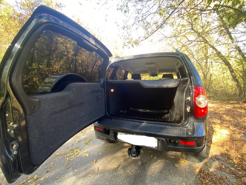 Продам Шевроле Ниву. Год выпуска 2018. Пробег. 58 тыс км. Родной 100%. Зеленая автотека. Целая 100% ...