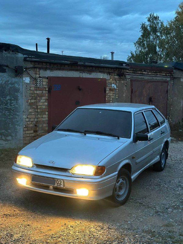 ВАЗ 2114, 2007г, 170к пробега. В заводском окрасе. Дно, пороги, стаканы идеал, всё родное, ничего ...