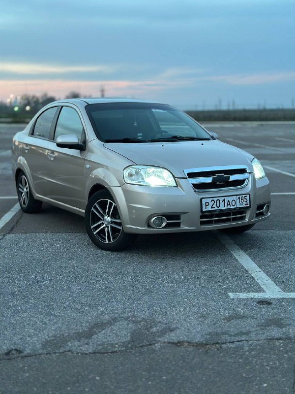 Продам Chevrolet Aveo 2007 год Двигатель 1.6(бензин/газ)газ вписан КПП Механика Пробег 187 тысяч км ...