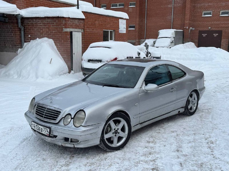 Mercedes CLK Заводской v8 279 коней. Едет что дурной. На полном ходу, каждый день. Двигатель 4.3 р...